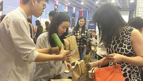 Trào lưu NoStrawChallenge - Việc làm thiết thực giảm rác thải nhựa